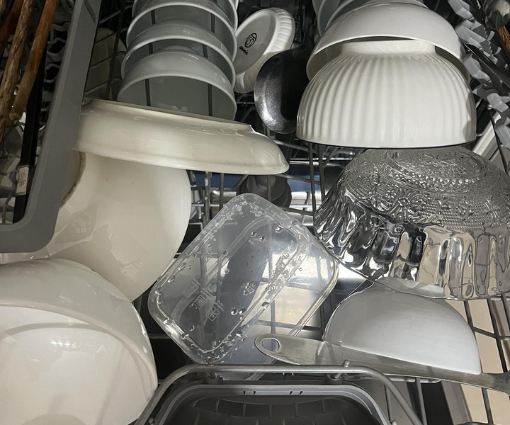 Nước Trợ Xả Máy Rửa Bát: An Toàn Hay Nguy Hiểm Cho Sức Khỏe?