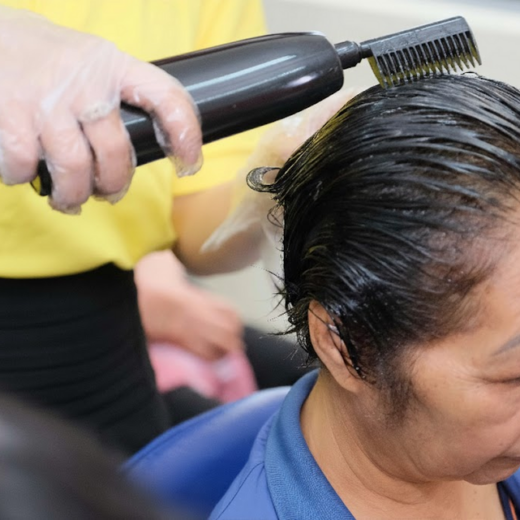 Bí Quyết Tự Phủ Bạc Tại Nhà Để Tóc Luôn Đen Bóng Như Mới