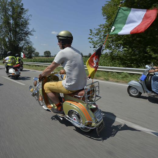 Rome Tổ Chức Lễ Kỷ Niệm Chưa Từng Có Cho Vespa