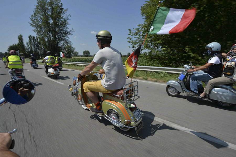 Rome Tổ Chức Lễ Kỷ Niệm Chưa Từng Có Cho Vespa