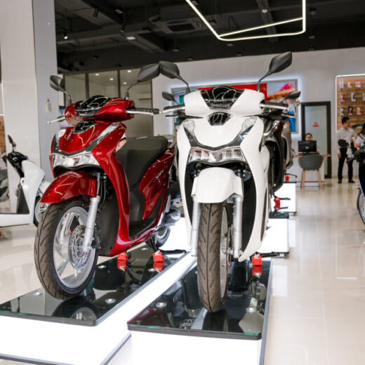 Honda Tăng Giá Bán Nhiều Mẫu Xe Máy: Vision, Air Blade, SH Bị Ảnh Hưởng