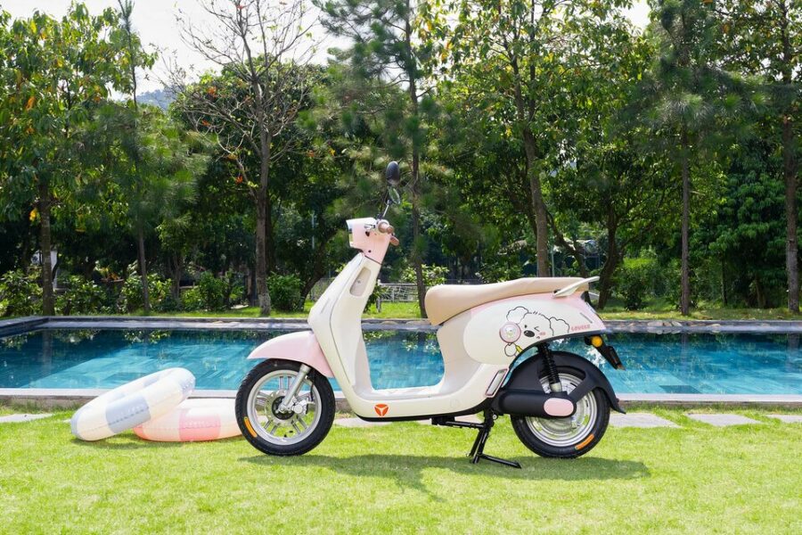 YADEA Ra Mắt Mẫu Xe Máy Điện Omee Dành Riêng Cho Các Bạn Nữ Sinh
