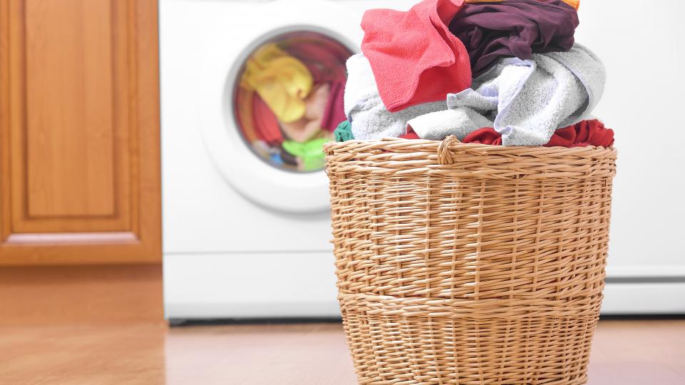 Mẹo Giúp Quần Áo Nhanh Khô Trong Những Ngày Mưa Lê Thê 6 Thời gian tốt nhất để giặt đồ là vào buổi sáng