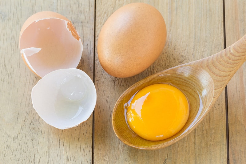 Bí Quyết Xóa Nếp Nhăn Trên Khuôn Mặt Hiệu Quả Tại Nhà 2 Mặt nạ lòng trắng trứng gà